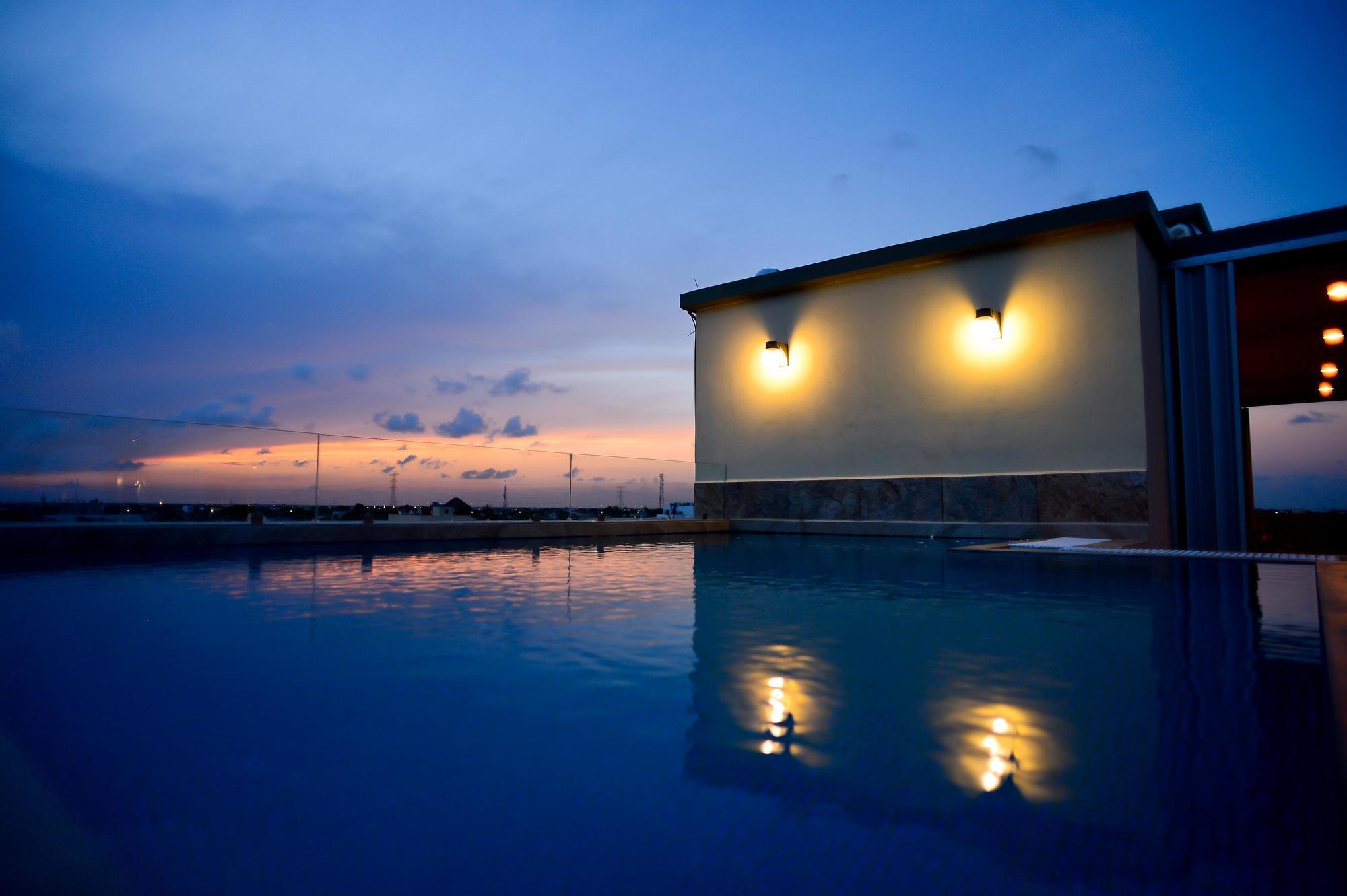Sunrise 42 Suites Hotel Playa del Carmen Eksteriør bilde