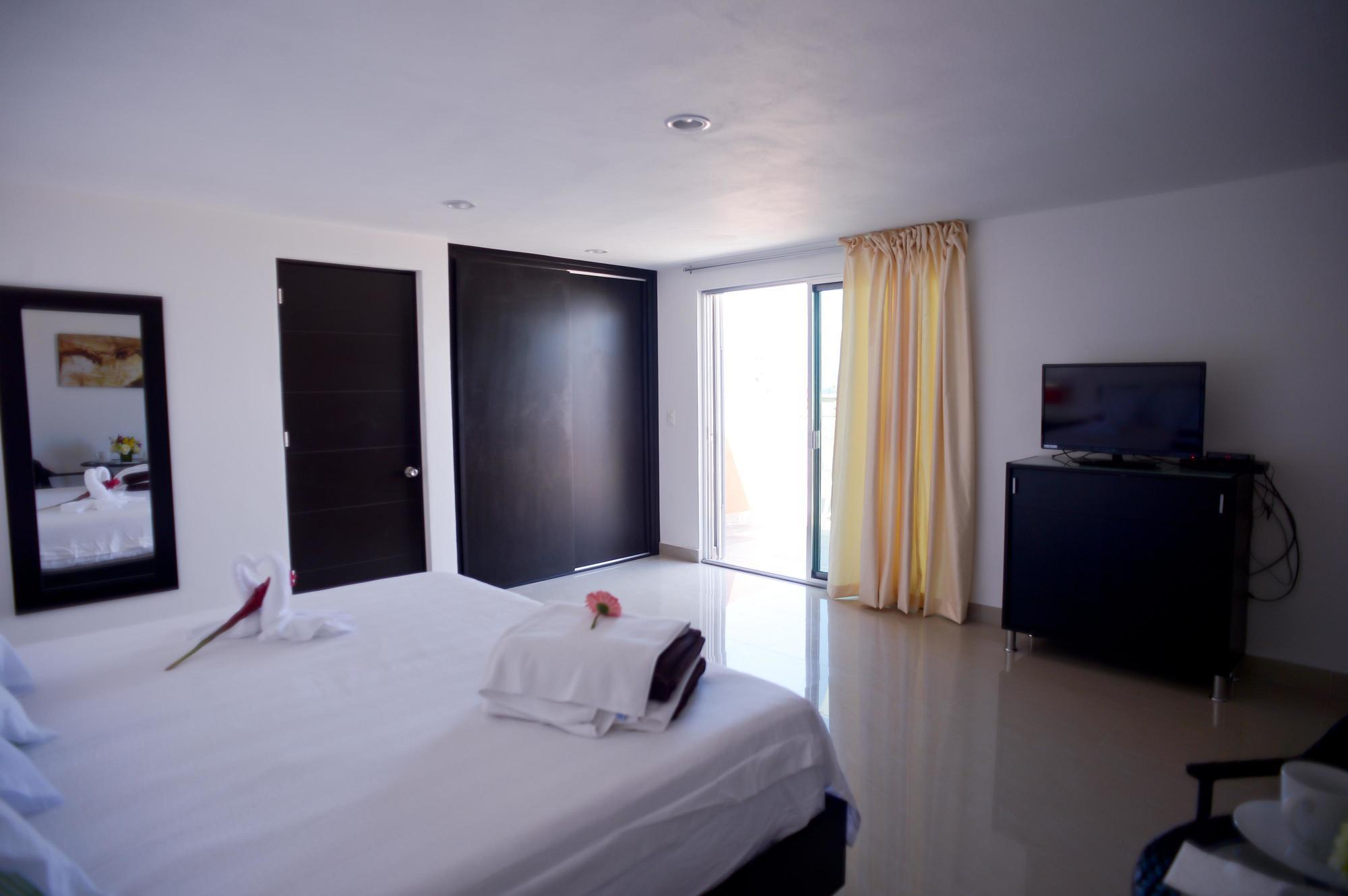 Sunrise 42 Suites Hotel Playa del Carmen Eksteriør bilde